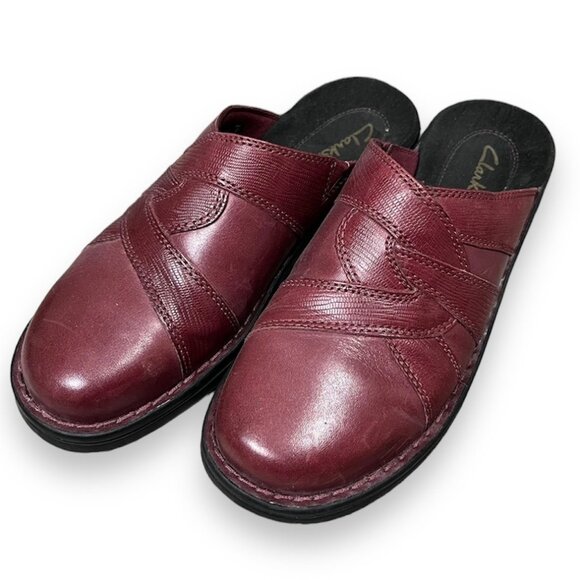 Clark’s Genuine Leather “Bendables” Low Heel Clogs Burgundy Women’s Size 8 - Picture 1 of 10